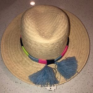 Straw hat neon detail